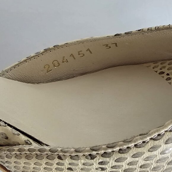 GUCCI Heels- Snakeskin! - Picture 14 of 16